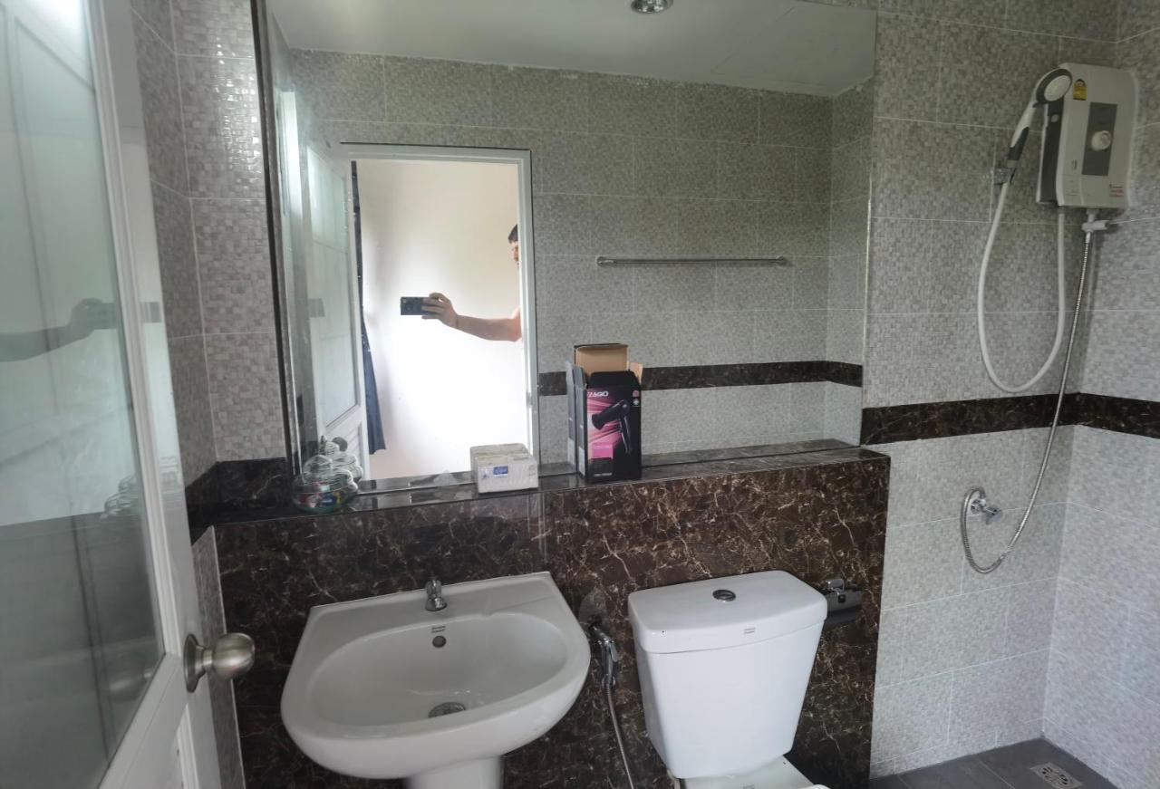 Yyk Holiday Rooms Ban Khlong Krang Bagian luar foto