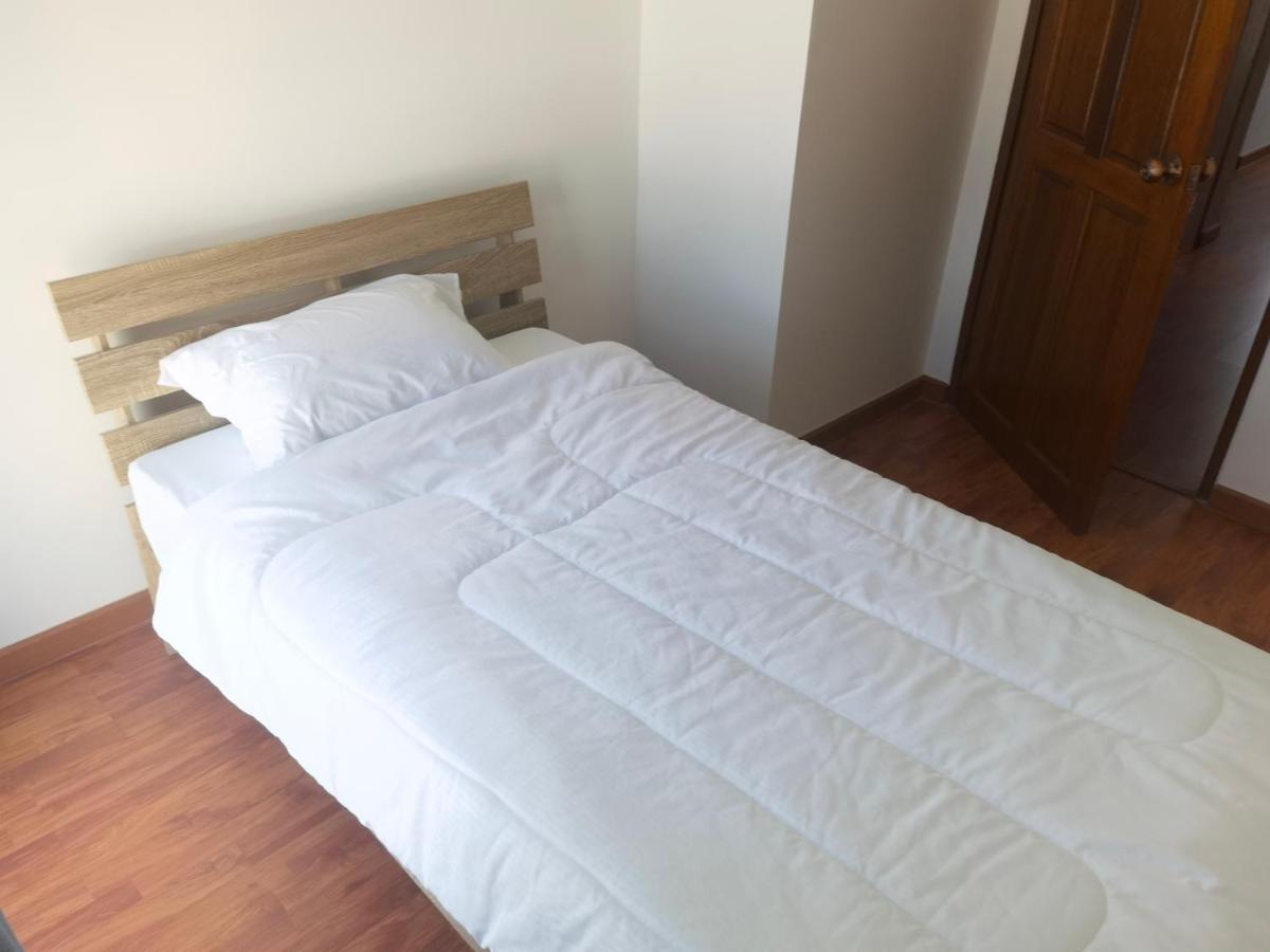 Yyk Holiday Rooms Ban Khlong Krang Bagian luar foto